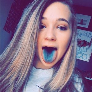 Meet your Posher, Hailey